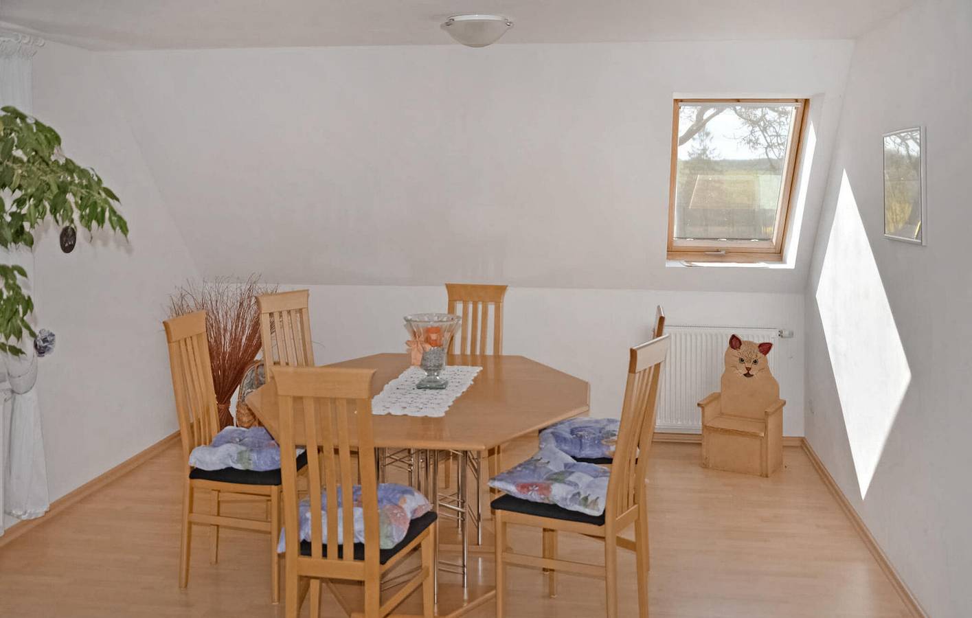 Ganze Ferienwohnung, Modernes Apartment mit Strandzugang, Parkplatz, Internet in Feldberger Seenlandschaft, Mecklenburg-Strelitz