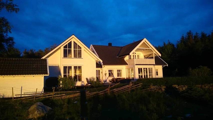 Ferienwohnung für 5 Personen, mit Terrasse und Garten in Flatanger