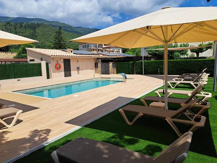 Hôtel pour 4 personnes, avec vue ainsi que piscine et jardin à Maçanet de Cabrenys - 2