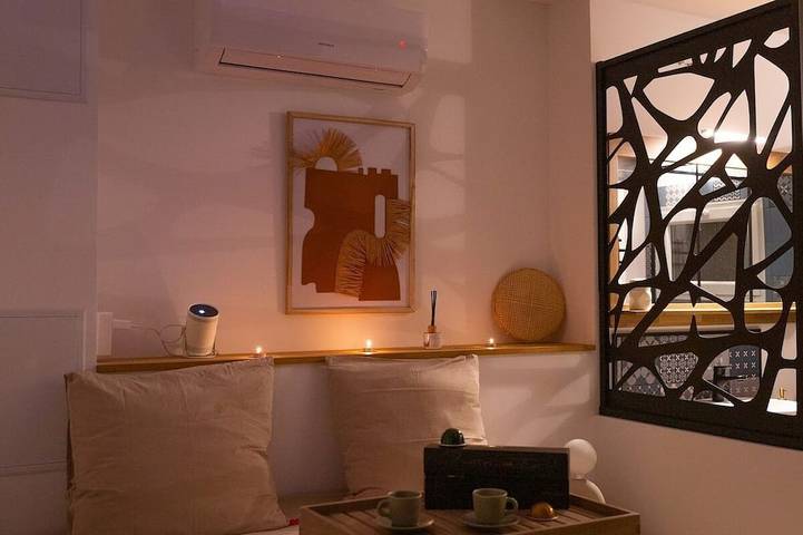 Villa pour 2 personnes, avec jacuzzi ainsi que jardin et piscine à Toulon