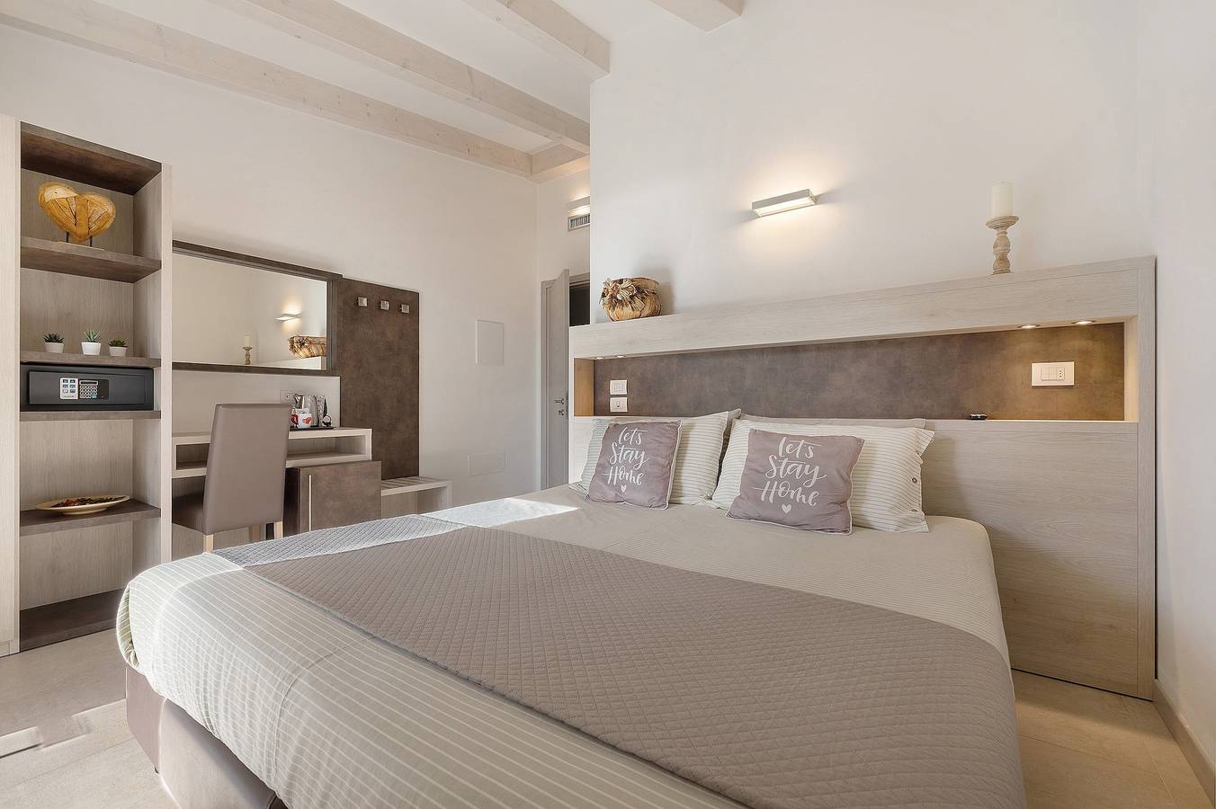 Eco del Garda - Camera 306 - con terrazza coperta vista lago in Villa del Monte, Tenno