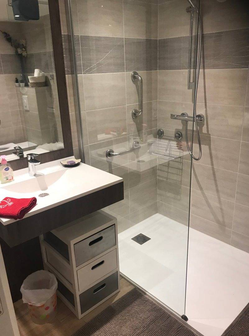 120 m² / 8 personnes / garage et parc privés sécurisés in Bourisp, Pyrénées