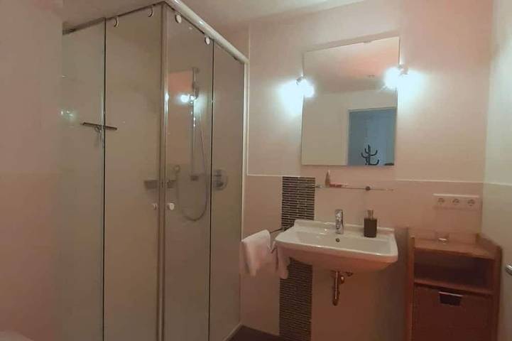 Ganze Wohnung, Moderne Ferienwohnung (2 Pers.) in Zwischenahner Meer, Bad Zwischenahn