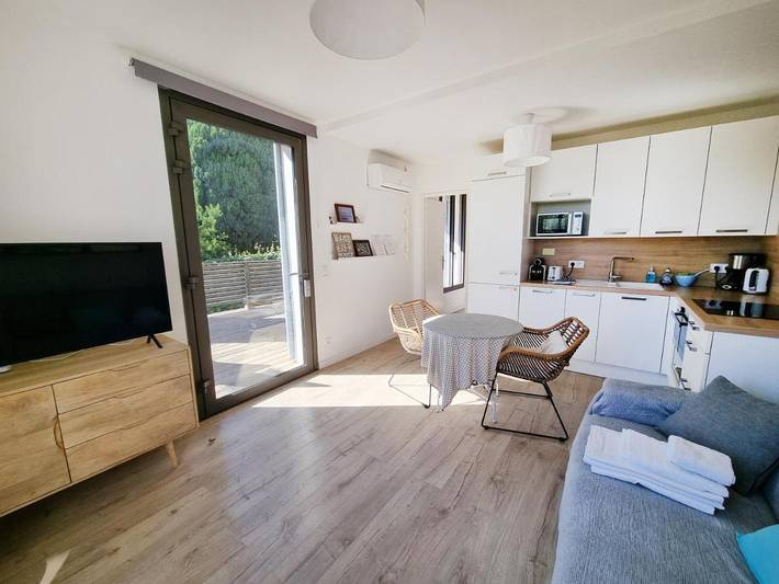 Gîte pour 4 personnes, avec terrasse et vue dans Plage de La Fossette - 4