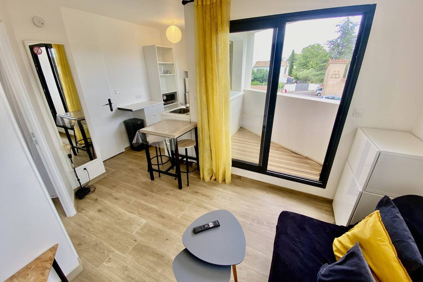 Ganze Wohnung, Ferienwohnung für 3 Personen mit Balkon in Saint-Jean-de-Védas, Côte d'Améthyste