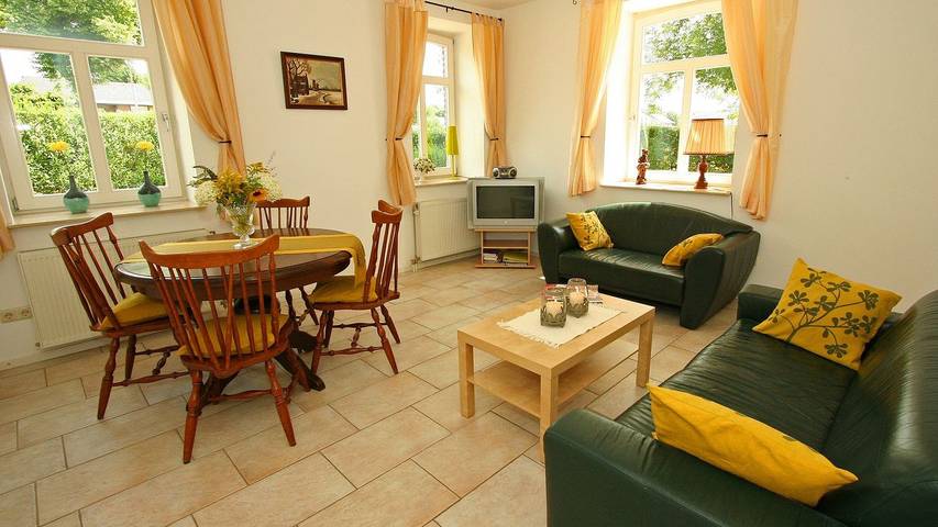 Vakantiehuis voor 6 personen, met tuin en terras in Wijlre