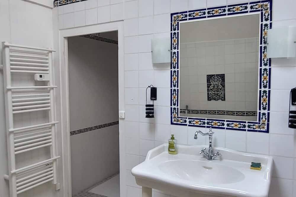 Sancerre: Lovely furnished house renovated in 2025 with full view of the Loire Valley in Saint-Satur, Región de Bourges