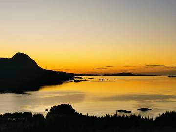 Ferienhaus für 6 Personen, mit Ausblick und Terrasse sowie Garten, mit Haustier in Halsa