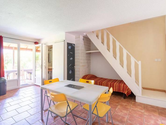 Location de vacances pour 6 personnes, avec jardin et piscine, adapté aux familles à Poggio-Mezzana - 2