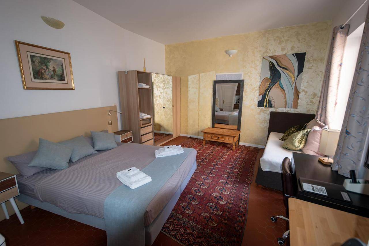 Appartement entier, A l'ombre du Palais in Avignon, Vaucluse