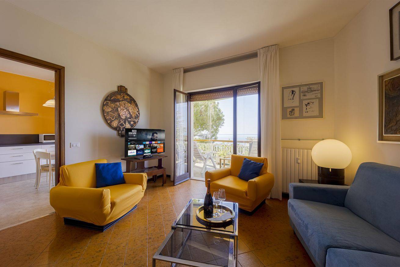 Appartamento intero, Condominio Turchese Appt x6 Terrazzo & Vista Mare in Sanremo, Comune di Sanremo