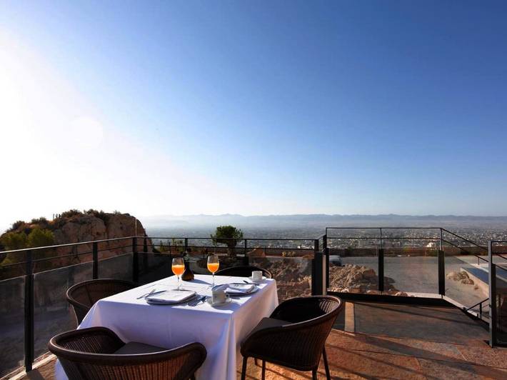 Hôtel pour 10 personnes, avec piscine et terrasse ainsi que sauna et jacuzzi à Lorca - 2