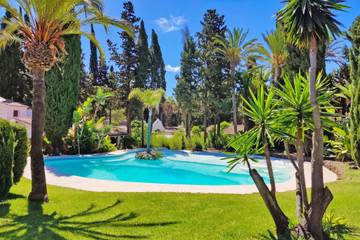 Villa for 11 People in Estepona, Costa del Sol, Photo 1