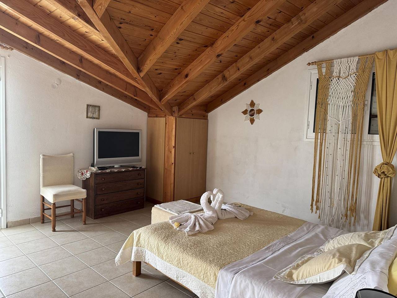 Geheel appartement, Vakantieappartement voor 4 personen met uitzicht in Messenia