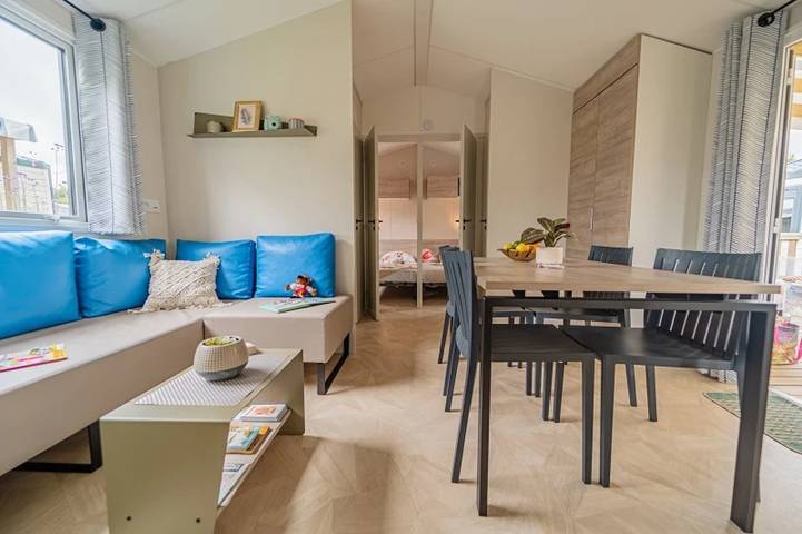 Camping pour 6 personnes, avec bassin pour enfant ainsi que sauna et jacuzzi à Brem-sur-Mer - 4