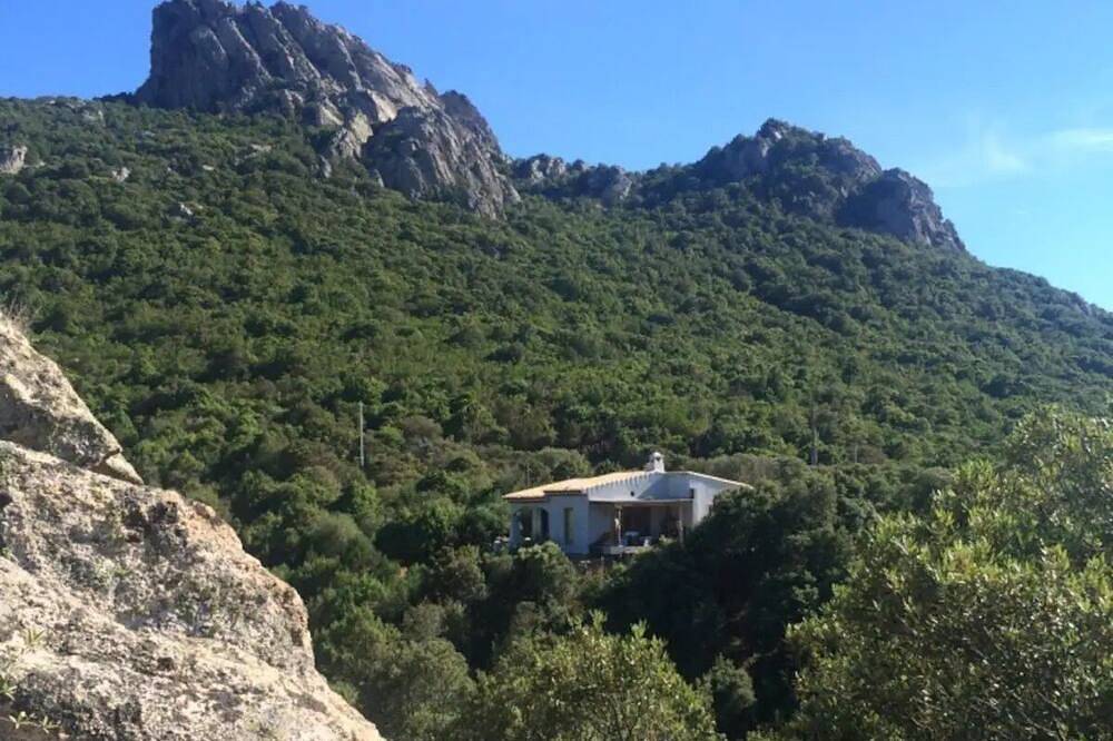 Wunderschönes Ferienhaus bei San Pantaleo in San Pantaleo, Olbia