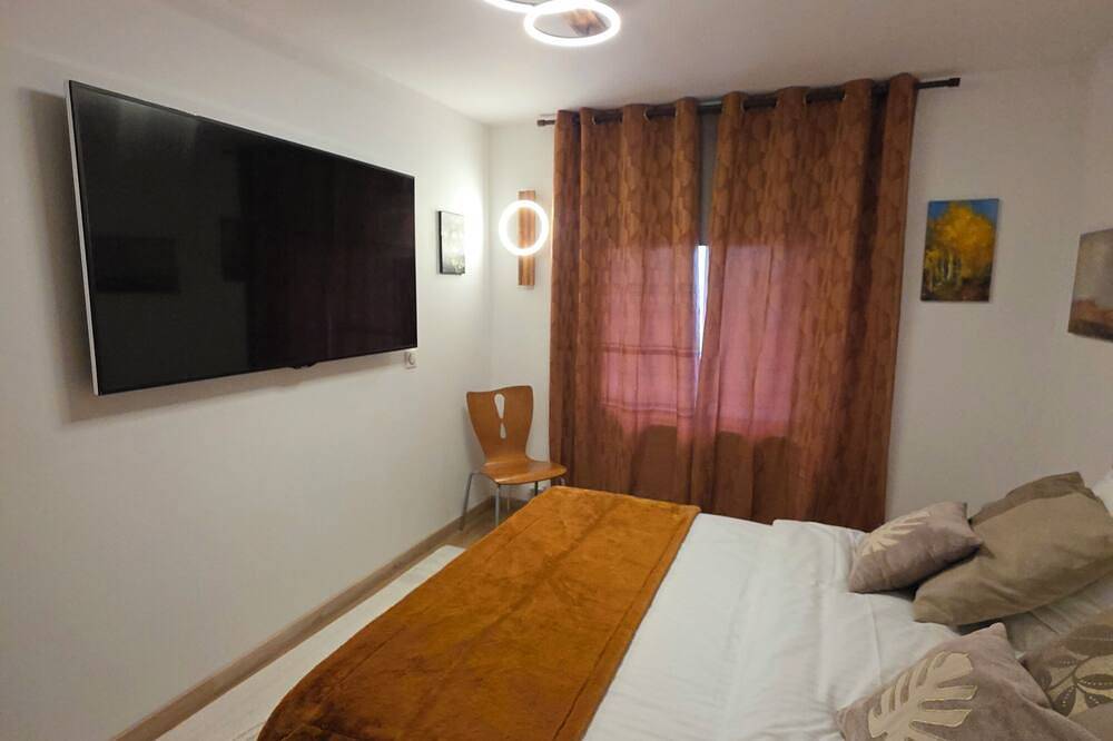 Appartement entier, Alsace appartement attenant au Domaine de Pairis, Animaux de compagnie acceptés, in Orbey, Parc naturel régional des Ballons des Vosges