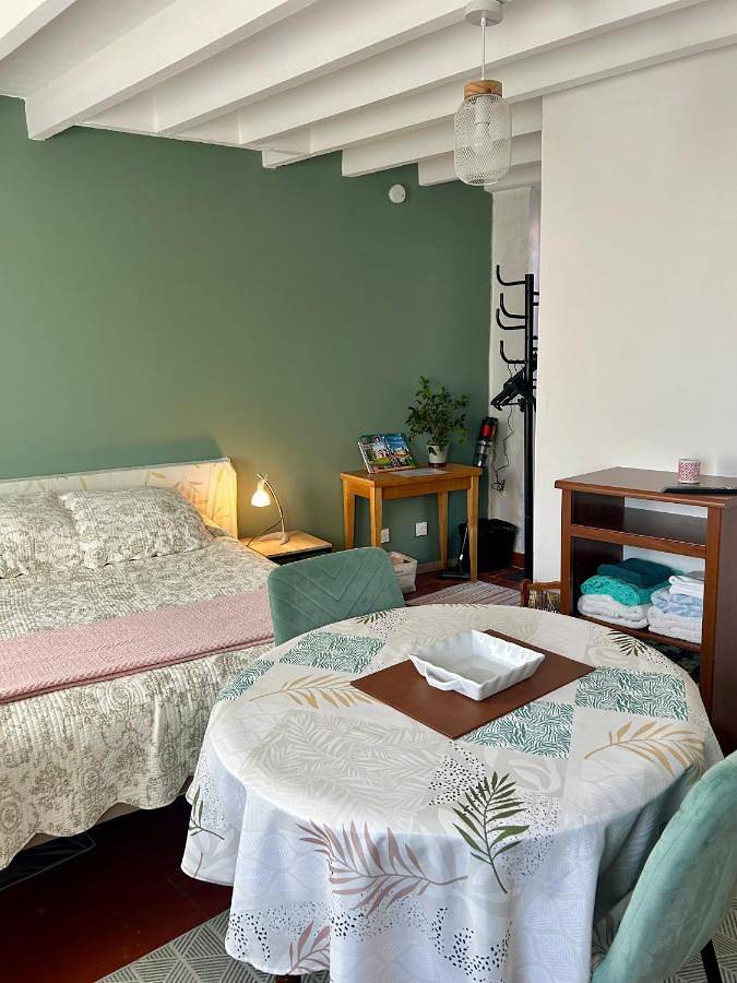 Maison d’hôte pour 2 personnes, avec Terrasse et Jardin à Cellettes