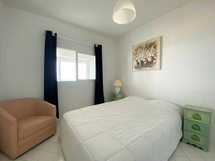 Gîte pour 4 personnes, avec terrasse dans Plage de Grève Blanche - 3