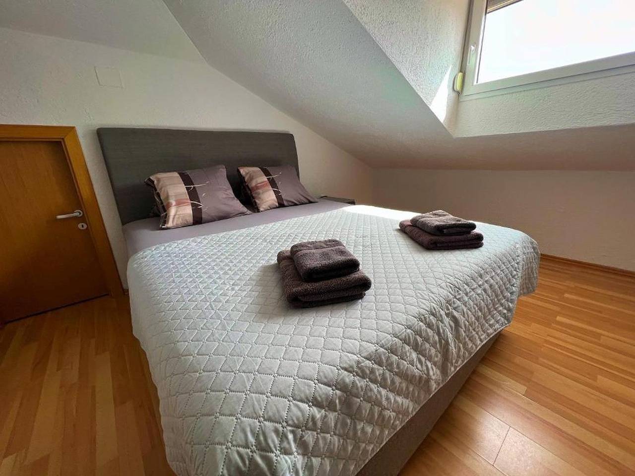 Apartamento vacacional entero, Zimmer in Zaton (Zadar) mit W-Lan, Waschmaschine (4141-9) in Nin, Region de Zadar