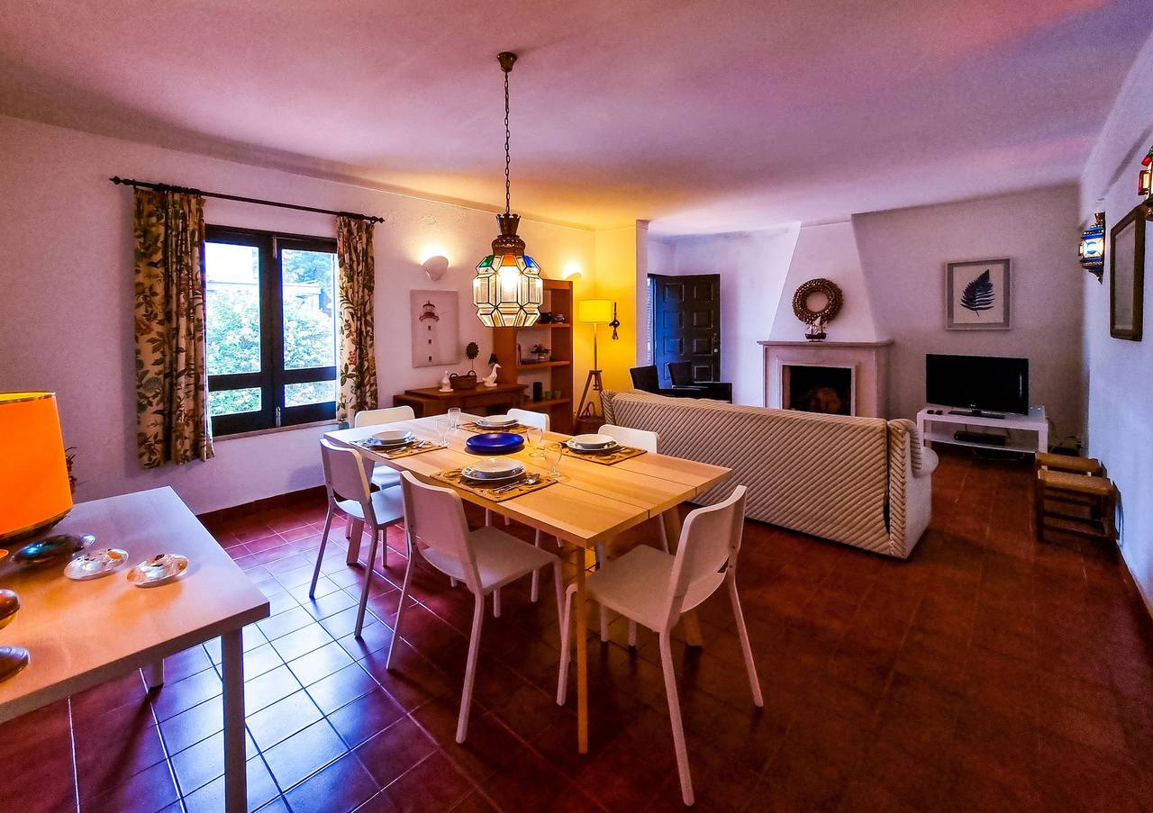 Geheel appartement, Vakantieappartement voor 4 personen met terras in Monte Gordo, Faro District