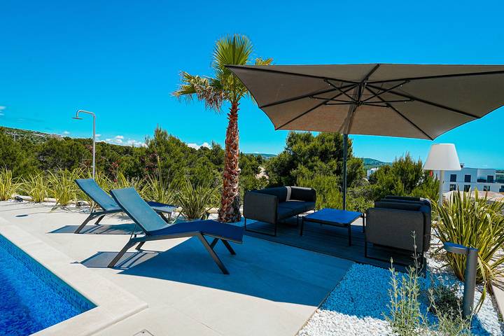 Ferienhaus für 9 Personen, mit Garten und Balkon in Primosten - 4