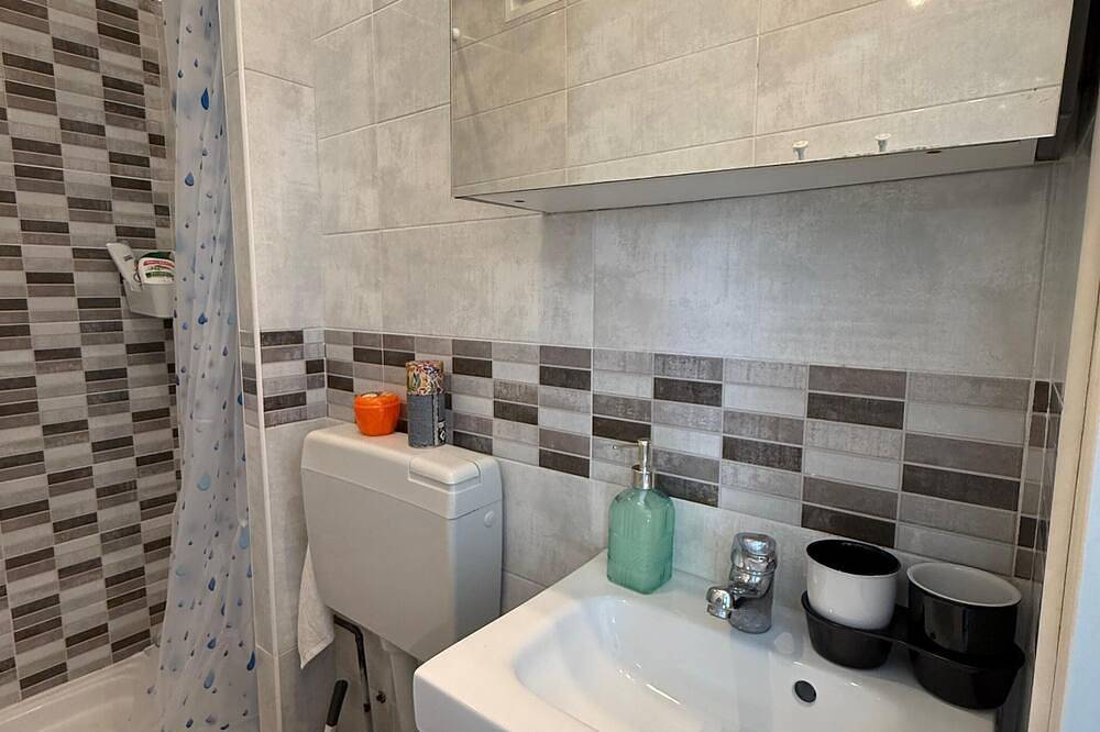 Ganze Wohnung, Spacious 2-room apartment for 4 people, near Paris and its surroundings in Asnières-sur-Seine, Hauts-de-Seine