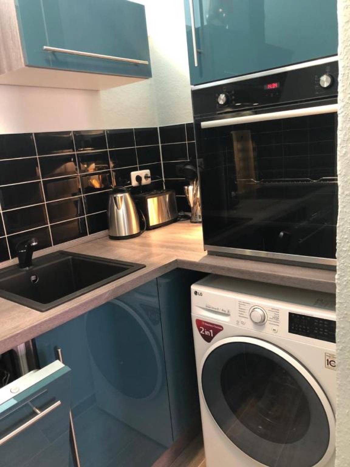 Hel lägenhet, Apartment 'Altbaucharme In Zentraler Lage' with Wi-Fi in Kielfjorden, Kiel