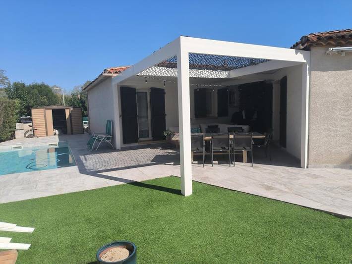 Villa pour 7 personnes, avec terrasse et piscine