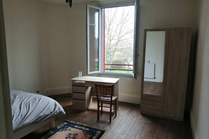 Location de vacances pour 6 personnes, avec jardin à Léré - 3