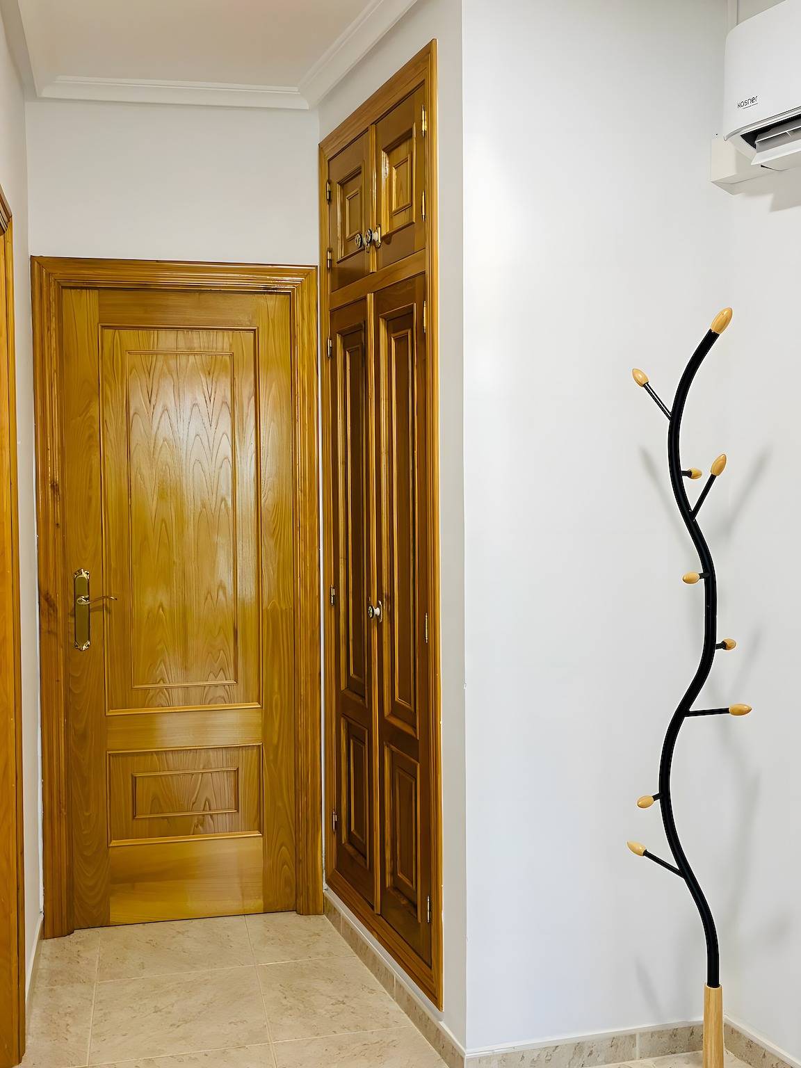 Apartamento inteiro, Apartamento 'Familia Froufe 3' com vista para a montanha, piscina e Wi-Fi in Baños de Molgas, Ourense Região