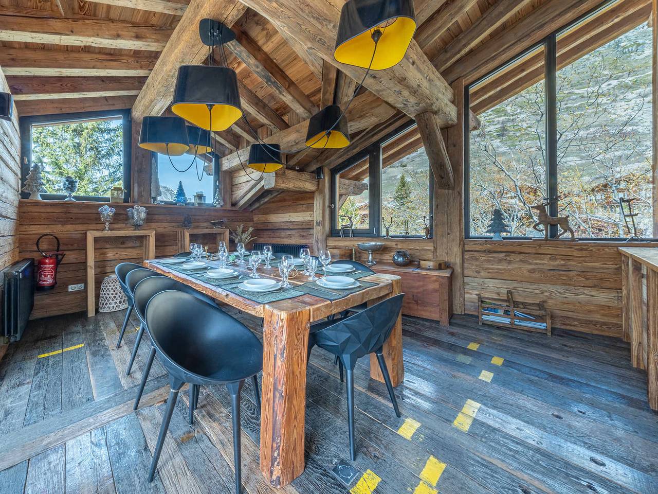 Luxuriöses Chalet in Val-d'Isère: Stilvolles Interieur, beheizter Pool, Hammam & atemberaubende Aussicht in Val-d'Isère, Nationalpark Vanoise
