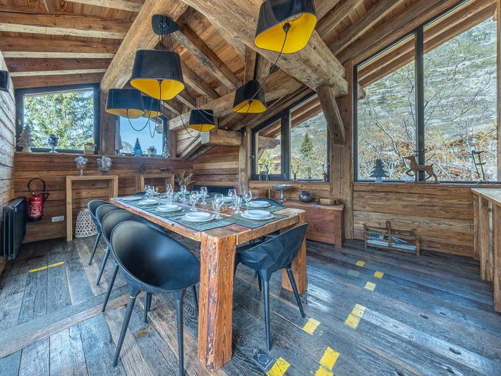 Chalet pour 12 personnes, avec balcon à Val-d'Isère - 2
