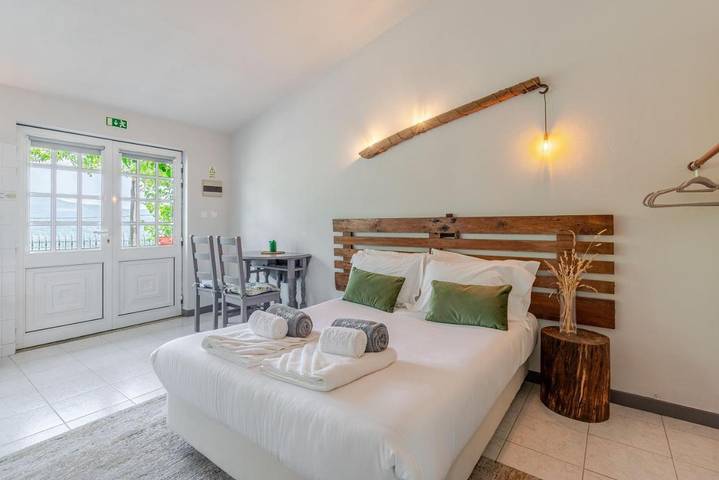 Gîte pour 28 personnes, avec terrasse et jardin ainsi que piscine et jacuzzi dans Barroselas - 4