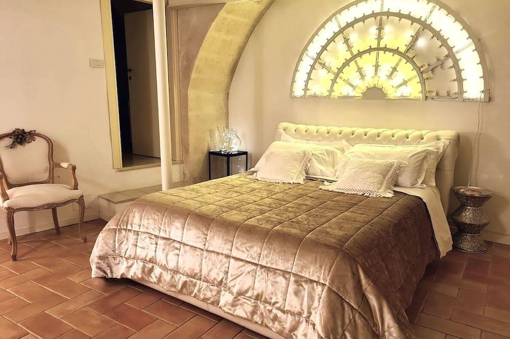 Le Luminarie Sassi - house in the rock in the heart of the Sassi of Matera in Sassi di Matera, Matera
