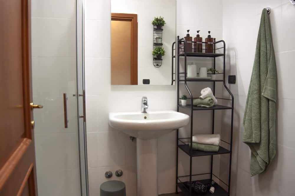 Apartamento entero, [Rome-Airport] Elegance and Comfort by the Sea in Ostia, Roma