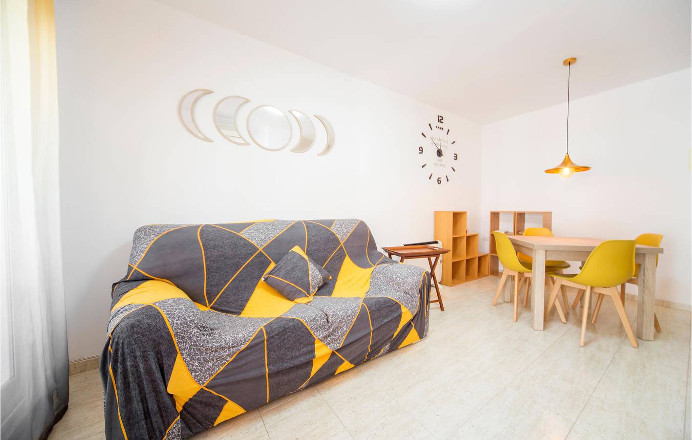 Apartamento vacacional entero, Acogedor Apartamento de 70m2: Parking, AC, Piscina, Terraza y WiFi - 900m a Cala del Retor in Playa Morro de Gos, Oropesa del Mar