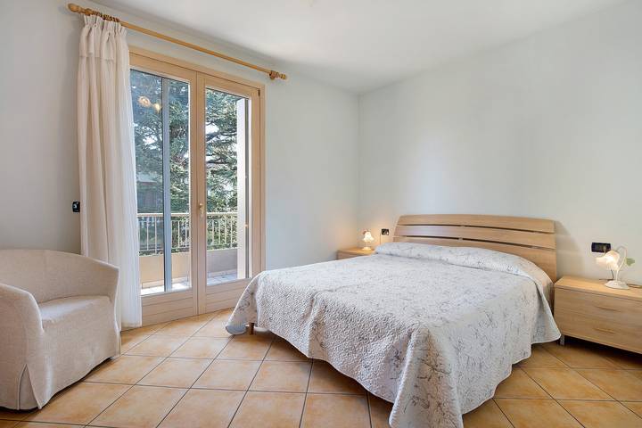 Apartament wakacyjny dla 5 osób, z basen dla dzieci i balkon oraz ogród, zwierzęta dozwolone w Prowincja Wenecja