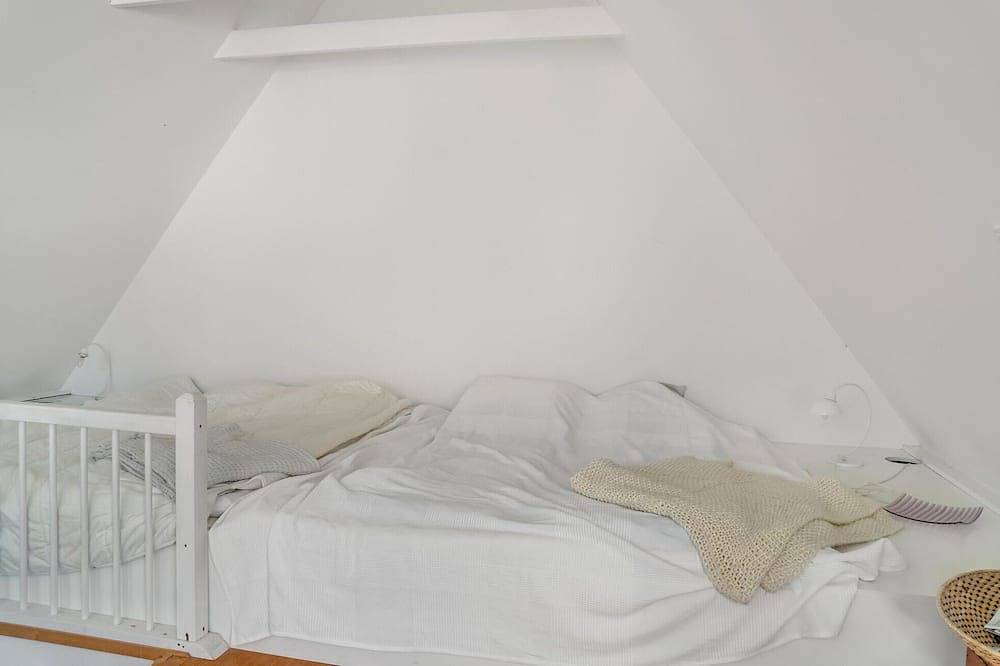 Hel lejlighed, 1 bedroom stunning apartment in Sejerø in Sejerø