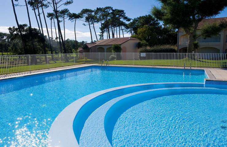 Gîte pour 8 personnes, avec piscine ainsi que balcon et jardin dans Office De Tourisme De Moliets Et Maa - 3