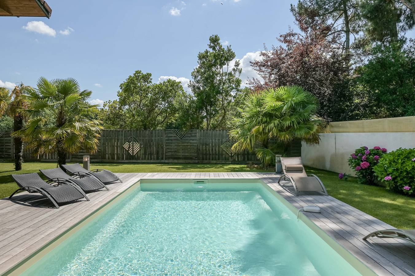 Holiday Villa "Teny La Teste" with Pool, Garden & Terrace  in Cazaux, La Teste-de-Buch