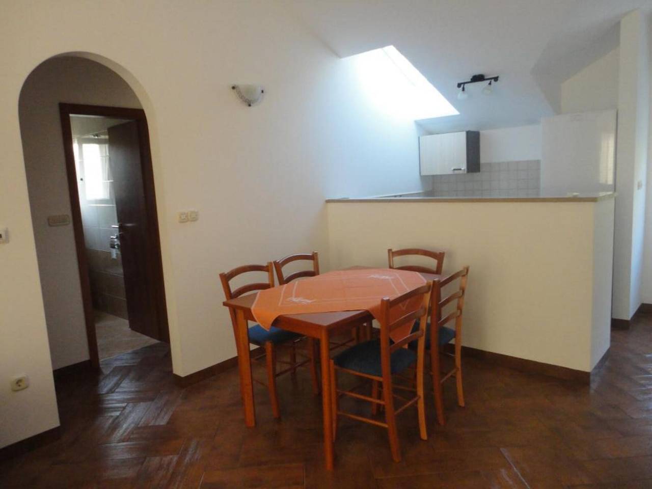 Apartamento entero, Apartments Marija Slano- Two-Bedroom Apartment with Balcony and Sea View - 1 (A) in Slano, Condado de Dubrovnik-Neretva