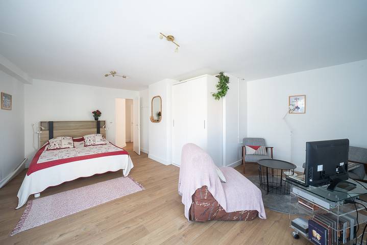 Gîte pour 5 personnes, avec terrasse ainsi que jardin et piscine à Céret - 3