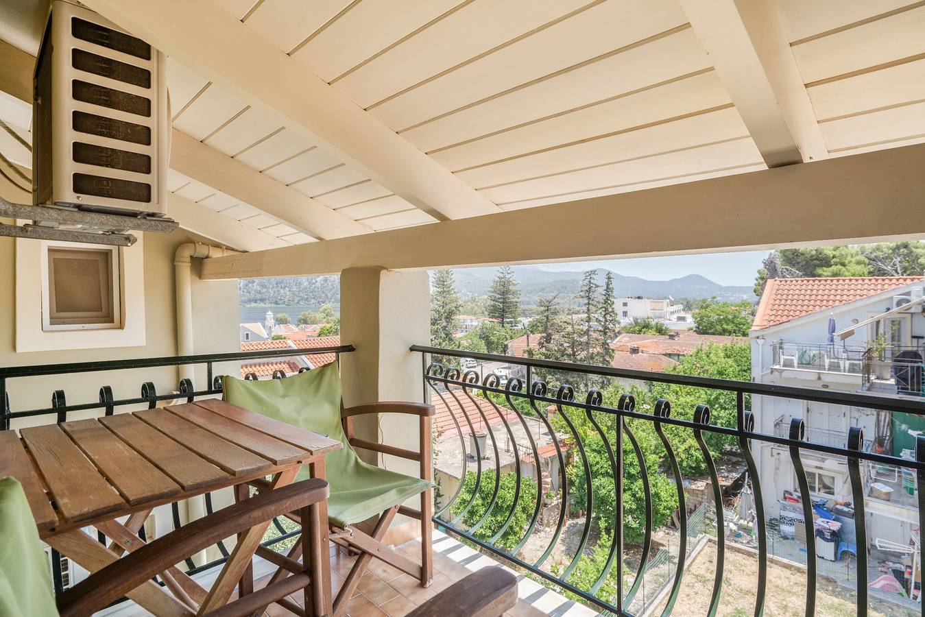 Entire apartment, Apartment 'Fiskardo' with Private Terrace, Wi-Fi and Air Conditioning in Argostoli, Kefalonia