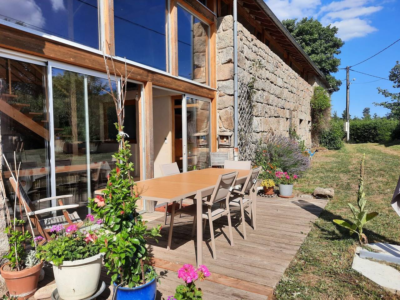 Gîte de Charrey in Le Chambon-sur-Lignon, Massif central