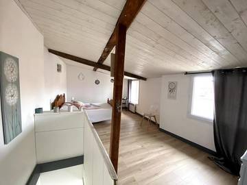 Gîte pour 6 personnes, avec terrasse à Marans