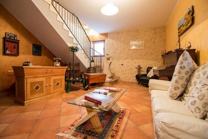 Casa vacanza per 3 persone, con Balcone e Terrazza nonché Giardino e Panorama a Calitri