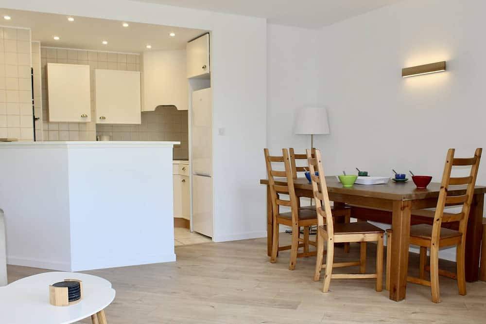 Apartamento entero, Apartamento renovado, con aire acondicionado - familias in Cros de Cagnes, Cagnes-sur-Mer