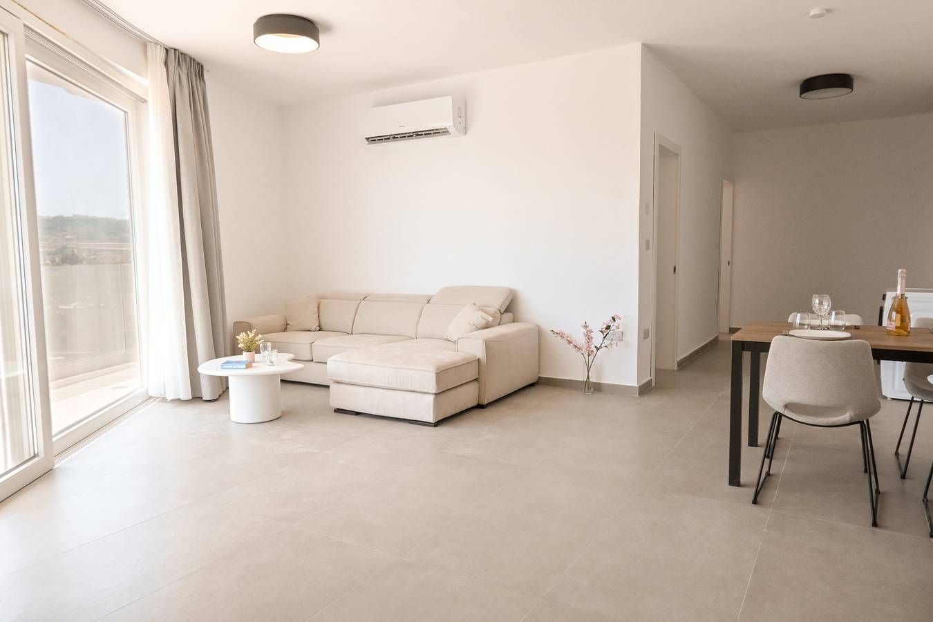 Appartement entier, Modern Seaside Apart in Marsalforn - 6B in Marsalforn, Zebbug