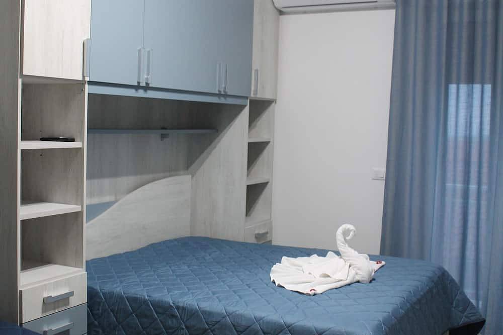 Located in downtown area, renovated in 2021 in contemporary style in Pietramontecorvino, Foggia Province